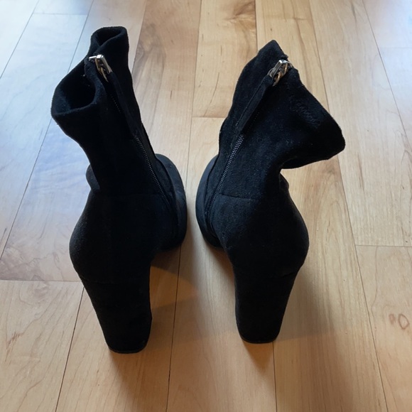 Steve Madden stretch booties - Picture 4 of 5